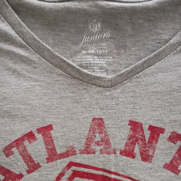 Atlanta Falcons Crew Cut Woman's Top.. Size XL. Official Gear - Picture 2 of 3